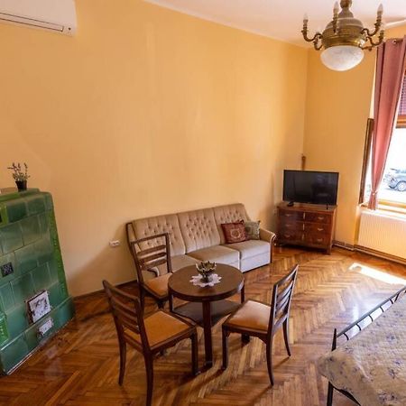 Apartman Gaudeamus Apartment Varazdin Exterior photo