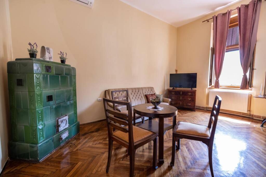 Apartman Gaudeamus Apartment Varazdin Exterior photo